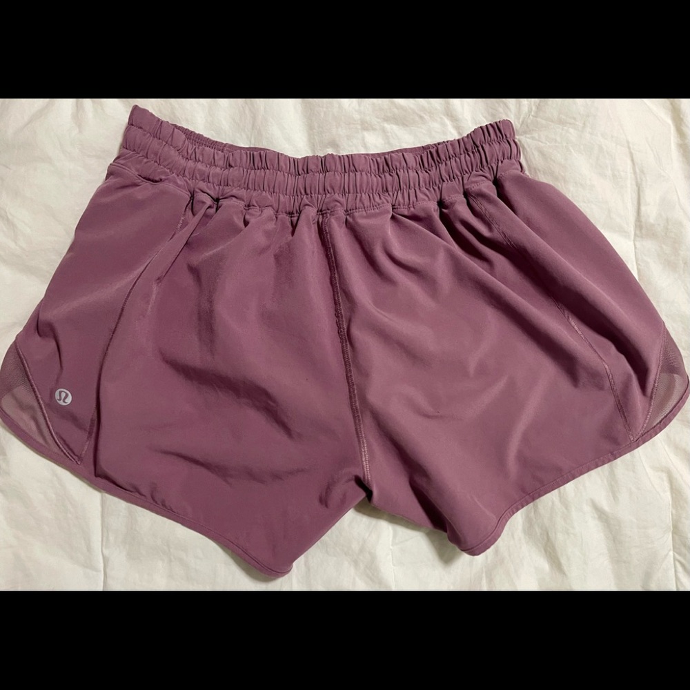 Lululemon Hotty Hot shorts